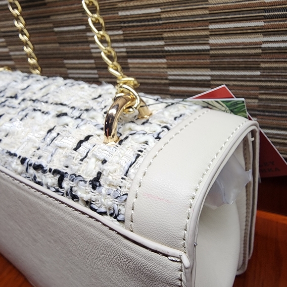 NWT Badgley Mischka Wool Crossbody - Picture 4 of 5